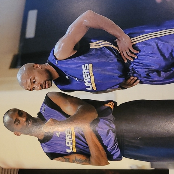 Kobe Bryant the Mamba Book - Picture 4 of 12
